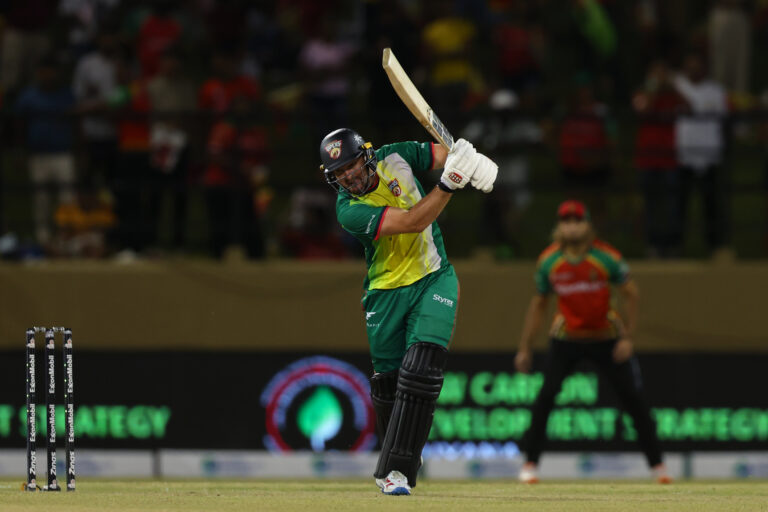 Vipers slip to defeat despite record-breaking total